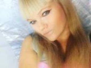 कामुक वीडियो चैट kisaaakis