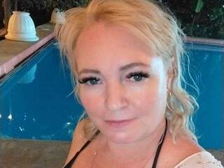 कामुक वीडियो चैट KiskaLeila