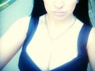 कामुक वीडियो चैट kisonkakiss