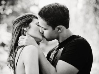 प्रोफ़ाइल की तस्वीर KisyaSex