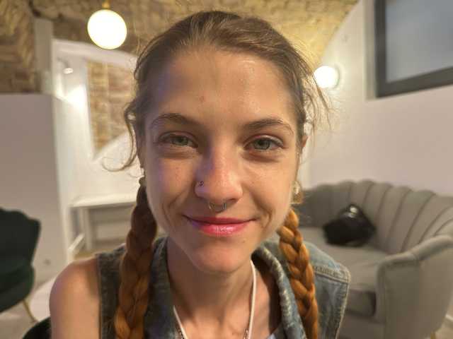 प्रोफ़ाइल की तस्वीर kittycaitlin