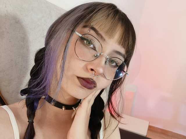 प्रोफ़ाइल की तस्वीर kittydoll-tay