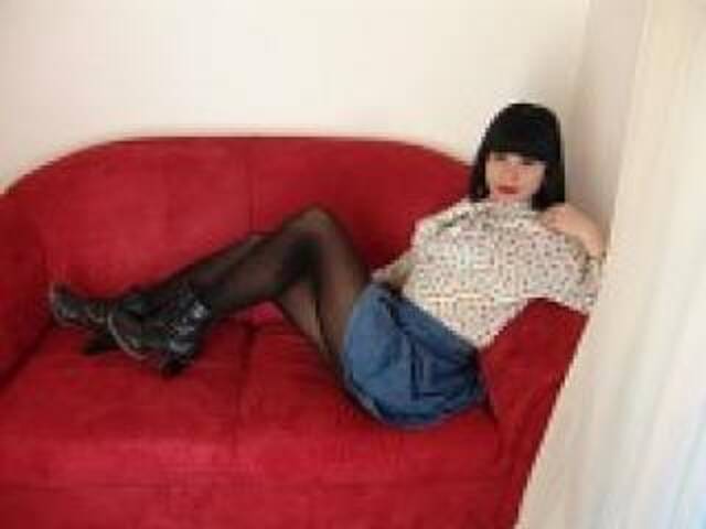 प्रोफ़ाइल की तस्वीर kittyjung