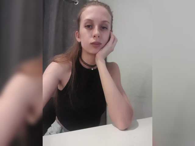 प्रसारण स्क्रीनशॉट KITTYtempreXXX