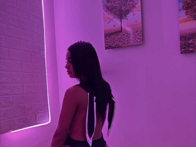 प्रोफ़ाइल की तस्वीर KOURTNEY-