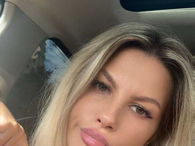 प्रोफ़ाइल की तस्वीर KristalJessika