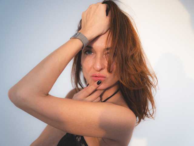 प्रोफ़ाइल की तस्वीर KristinGlow