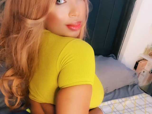 प्रोफ़ाइल की तस्वीर kylieboobs24