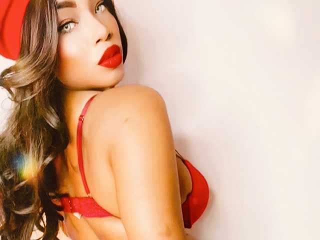 प्रोफ़ाइल की तस्वीर kylieboobs24