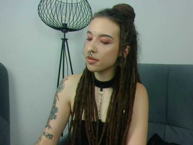 प्रसारण स्क्रीनशॉट KylieDevis