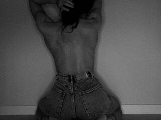 कामुक वीडियो चैट L-o-l-ita