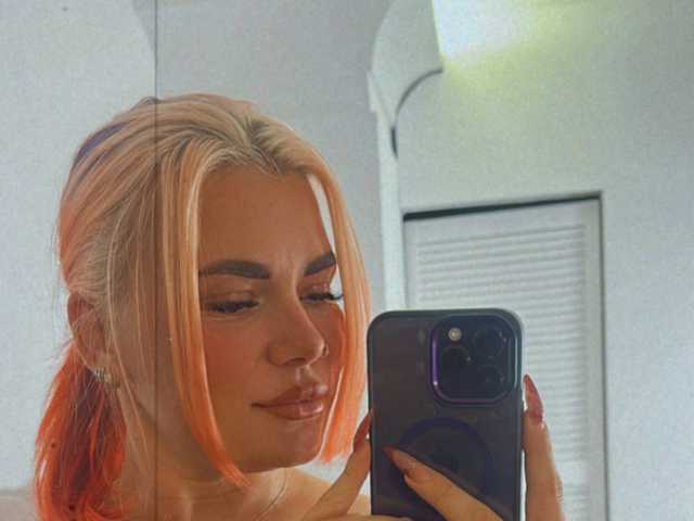 प्रोफ़ाइल की तस्वीर lada-love