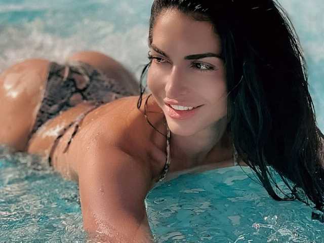 प्रोफ़ाइल की तस्वीर LaEmperatriz