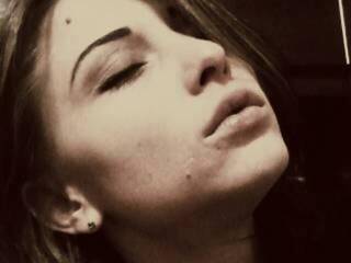 कामुक वीडियो चैट lale4ka24