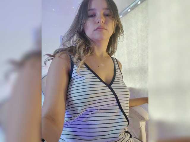 प्रसारण स्क्रीनशॉट LarisaMaia