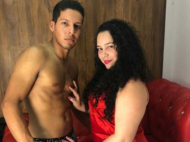 प्रोफ़ाइल की तस्वीर LatinCouple23