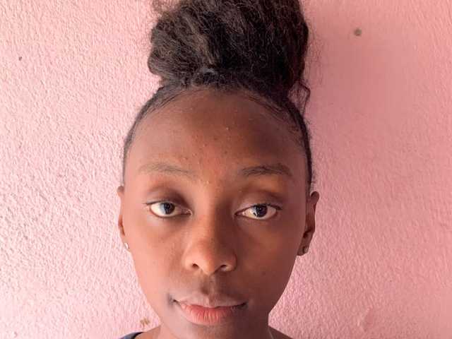 प्रोफ़ाइल की तस्वीर LatishaForYou