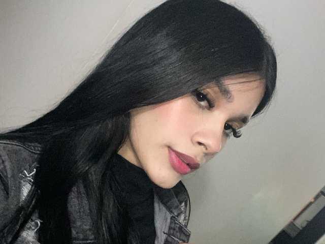 प्रोफ़ाइल की तस्वीर lauralopeez