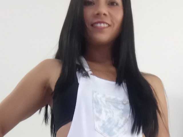 प्रोफ़ाइल की तस्वीर LauraSquirting