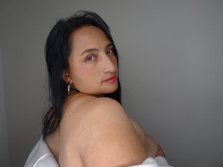 कामुक वीडियो चैट LauraYoselin