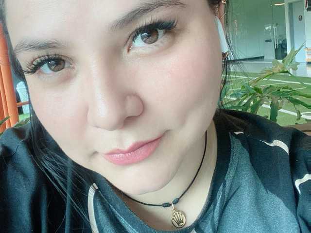 प्रोफ़ाइल की तस्वीर laurenchubby