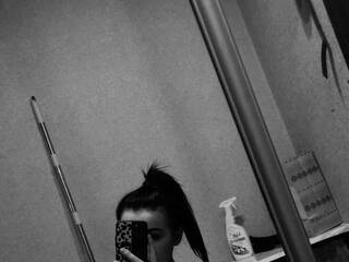 कामुक वीडियो चैट Laurie-Mindy