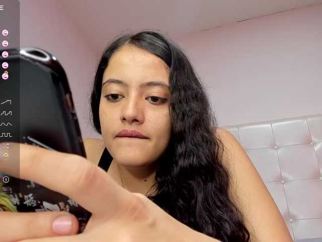 प्रसारण स्क्रीनशॉट Laurie-Willia