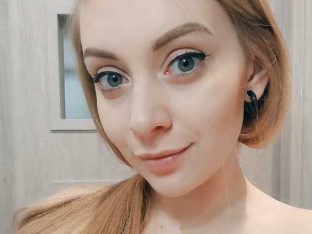 प्रोफ़ाइल की तस्वीर LeahGoldHair