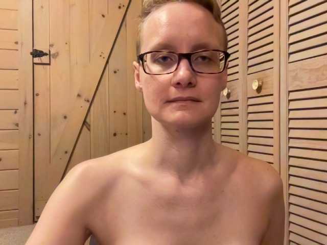 तस्वीरें LeahWilde Topless yoga time!- keep in mind lurkers will be banned, if you can't tip you can't stay