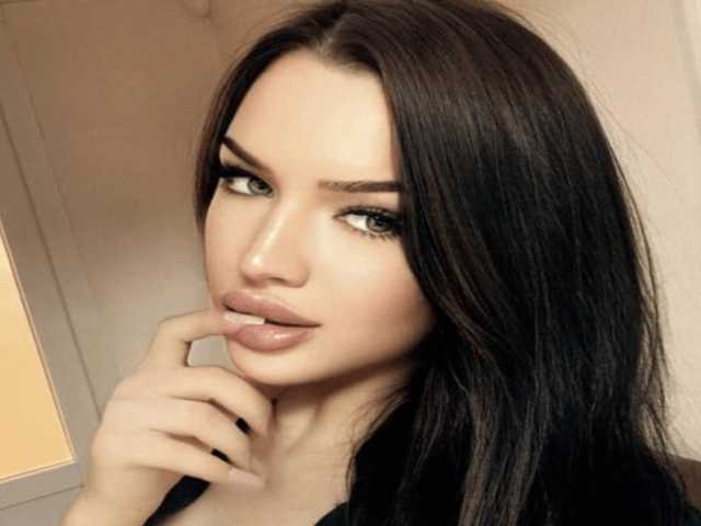 प्रोफ़ाइल की तस्वीर LeontineCuffie