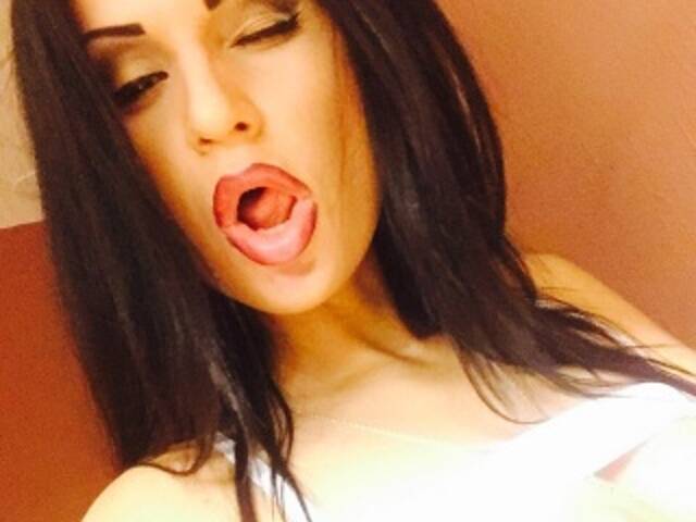 प्रोफ़ाइल की तस्वीर LexxusGs