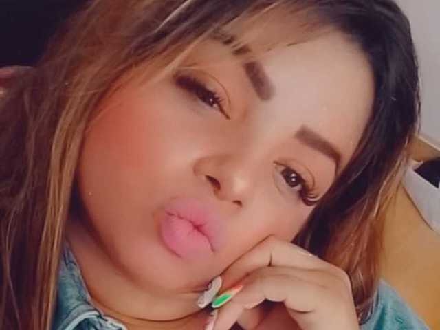 प्रोफ़ाइल की तस्वीर lexxy-bbw