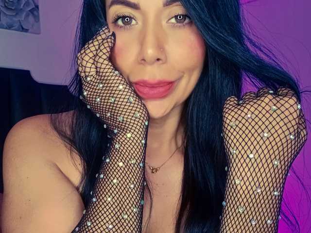 प्रोफ़ाइल की तस्वीर Lia-johnsonn