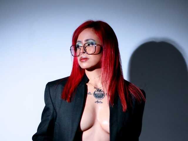 प्रोफ़ाइल की तस्वीर LiaPinkRose