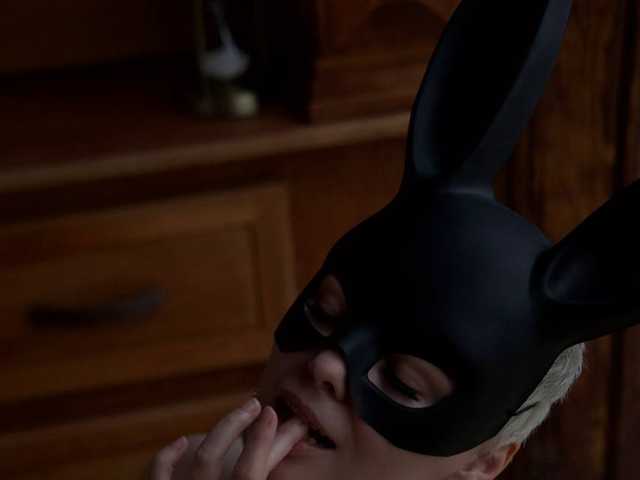 प्रोफ़ाइल की तस्वीर LikaBerry