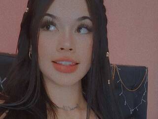 कामुक वीडियो चैट Lili-James