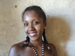 कामुक वीडियो चैट Lillteblackgirl