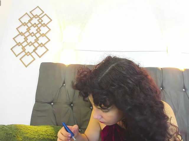 प्रसारण स्क्रीनशॉट Lily-LatinGirl