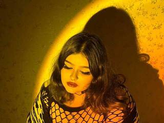 कामुक वीडियो चैट Lilya-milky