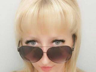 कामुक वीडियो चैट Linaloveton