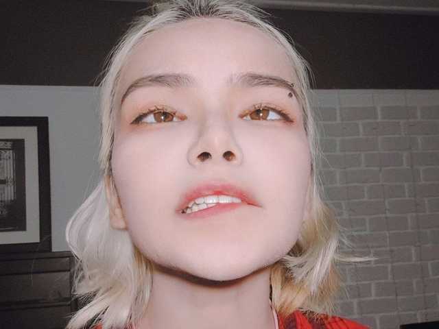 प्रोफ़ाइल की तस्वीर LinaVlas