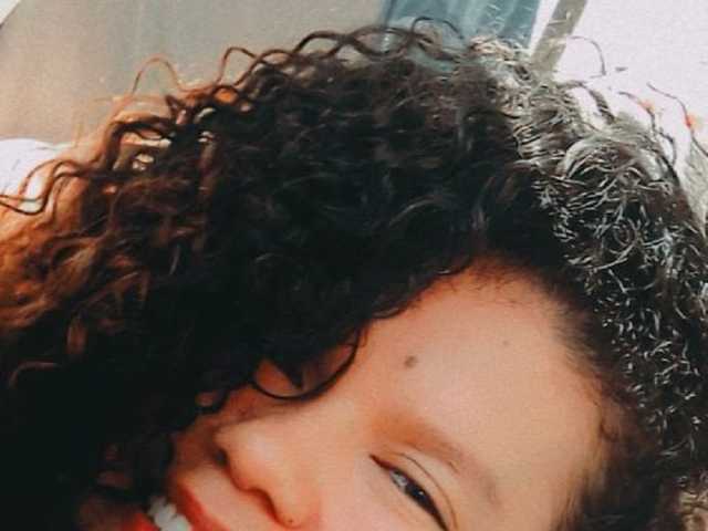 प्रोफ़ाइल की तस्वीर linda326