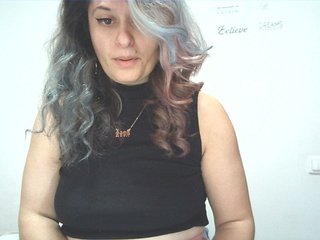 कामुक वीडियो चैट lionessmom