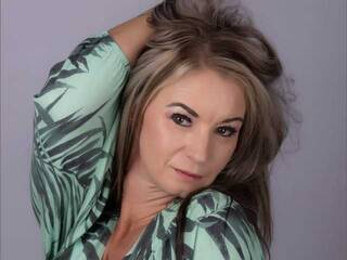 कामुक वीडियो चैट Lionessss