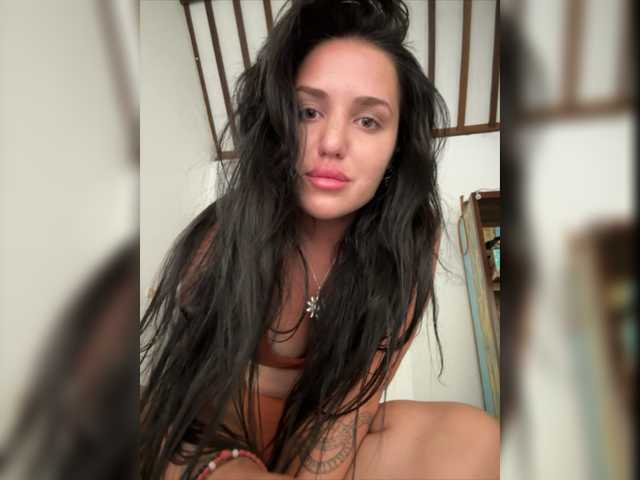 प्रसारण स्क्रीनशॉट LisaAlbarn