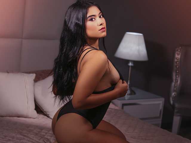 प्रोफ़ाइल की तस्वीर LissieVegas