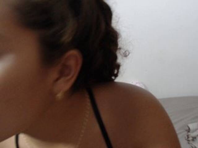 प्रसारण स्क्रीनशॉट LittleSalome