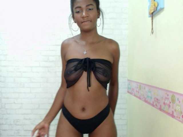 प्रसारण स्क्रीनशॉट Lizzie-Clark