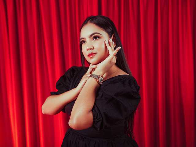 प्रोफ़ाइल की तस्वीर LizzieHazzard