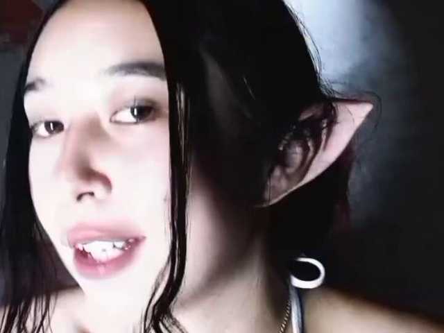 प्रोफ़ाइल की तस्वीर lizzykawai